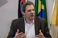 Lula tem “cenários” de isenção do IR até R$ 5 mil e decisão virá em breve, diz Haddad