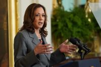 Análise: Kamala tenta agradar grupos sociais que podem elegê-la